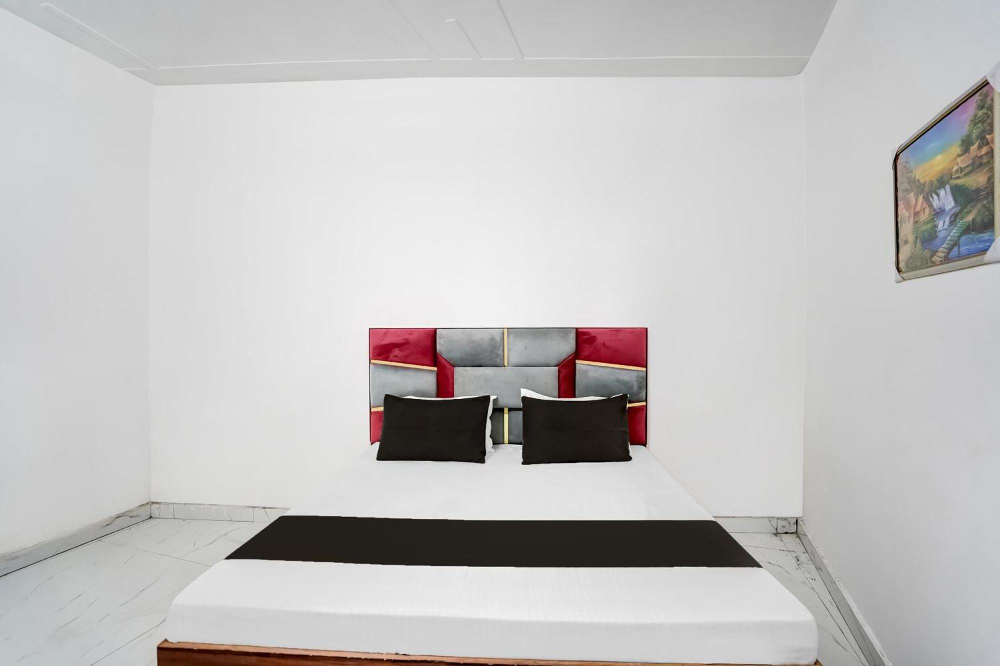 Super Hotel O Burari Új-Delhi Kültér fotó