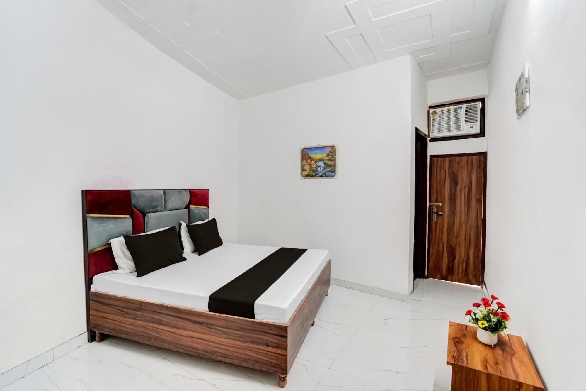 Super Hotel O Burari Új-Delhi Kültér fotó